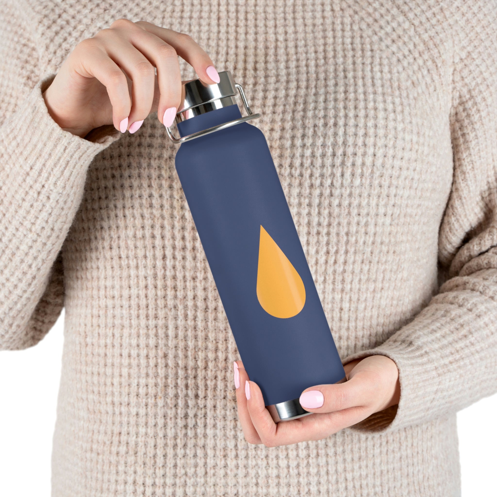 Copper Vacuum Insulated Bottle, 22oz - LIVE